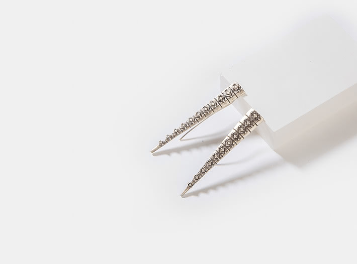 Antique Dadis Club Lunch Earrings