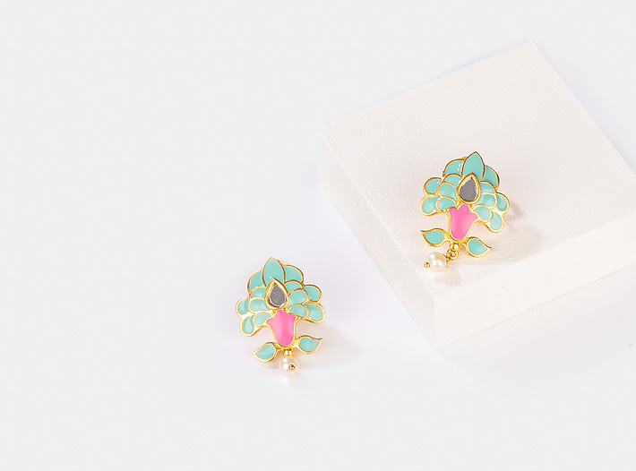 Sadi Gali Earrings in Gold Plated Brass