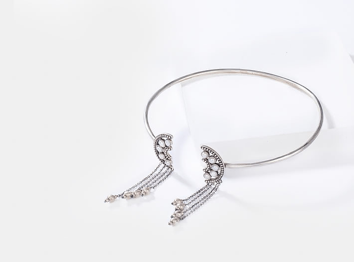 No Mani Needed Necklace