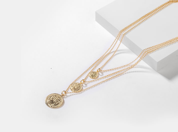 All In Layered Necklace In Gold Plating