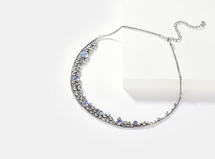 A Lazy Morning Necklace