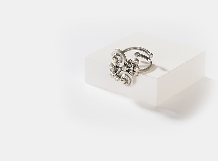 Antique Samyukta Shield Ring