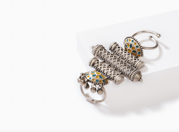 Antique Srasta Step Ring