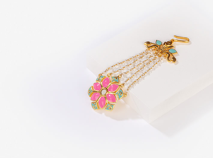 Gal Mithi Paasa in Gold Plated Brass
