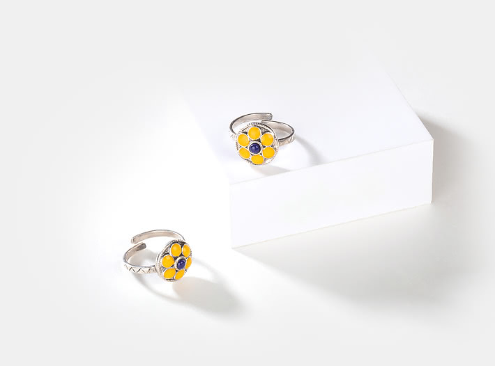 Buta Style Toe Rings